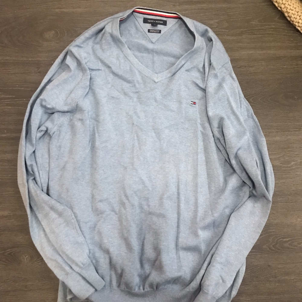 Tommy Hilfiger Men's Light Blue V-Neck Sweater